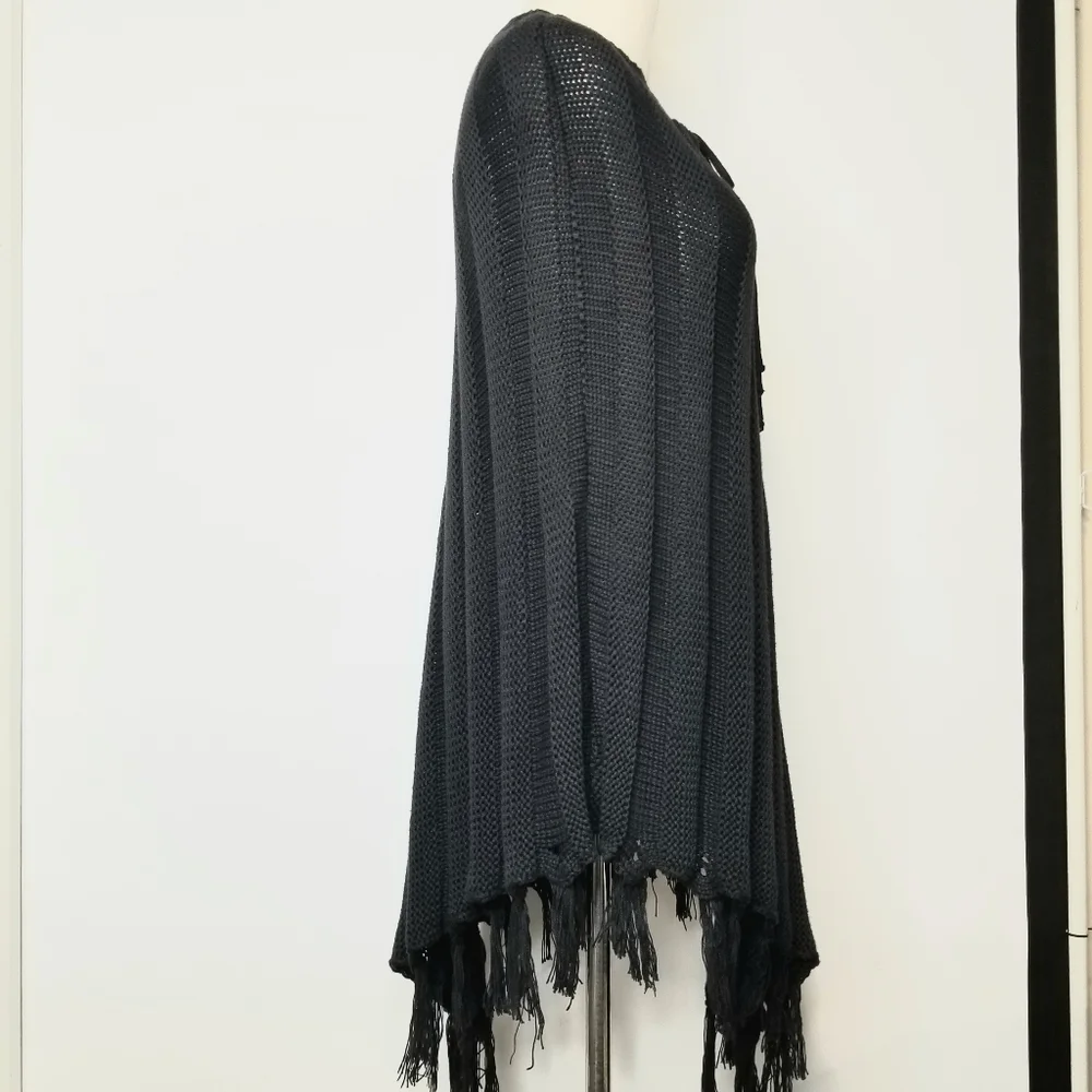 525 America Black 100% Cotton Cable Chunky Knit Ribbed Fringe Hem  Poncho , O/S